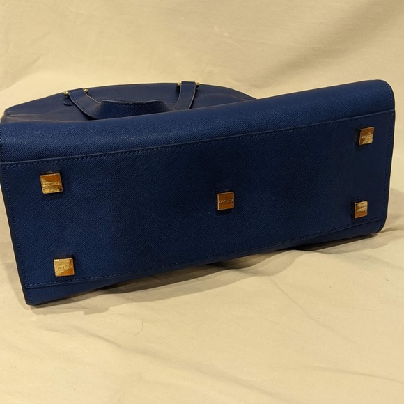 Danier cobalt blue steffiano leather bag - Picture 9 of 10